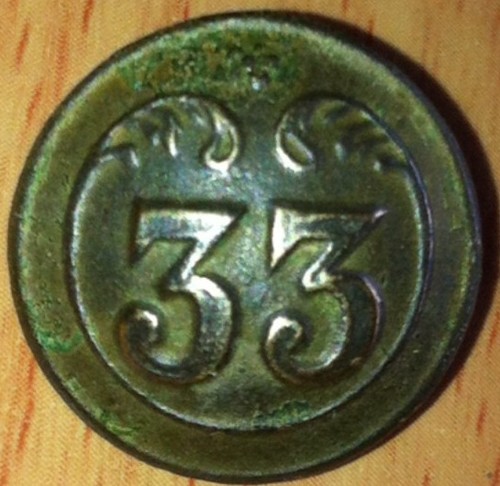 bouton 33e de Ligne