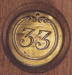 bouton 33e de Ligne